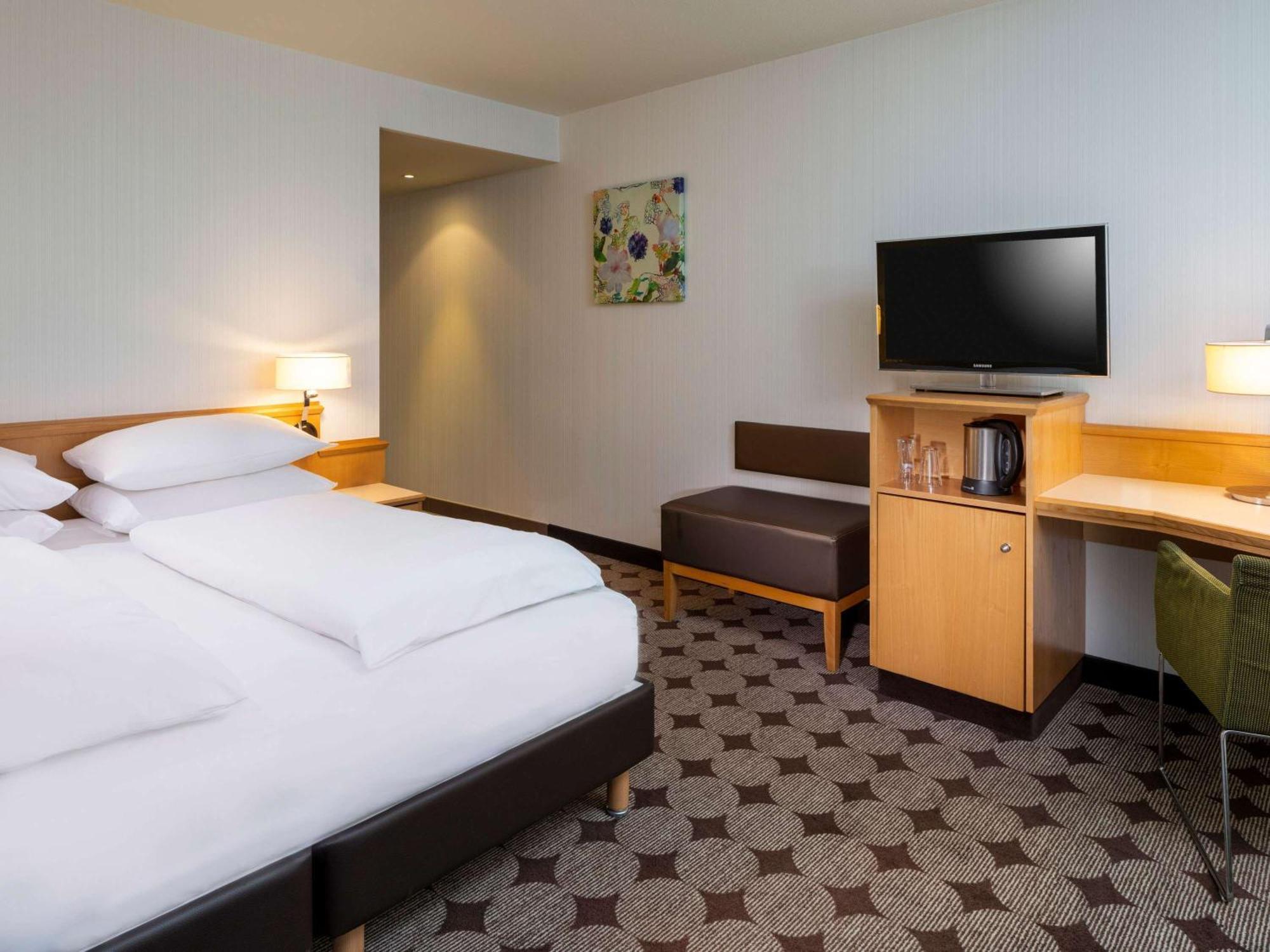 Moevenpick Hotel Nuernberg Airport Ngoại thất bức ảnh