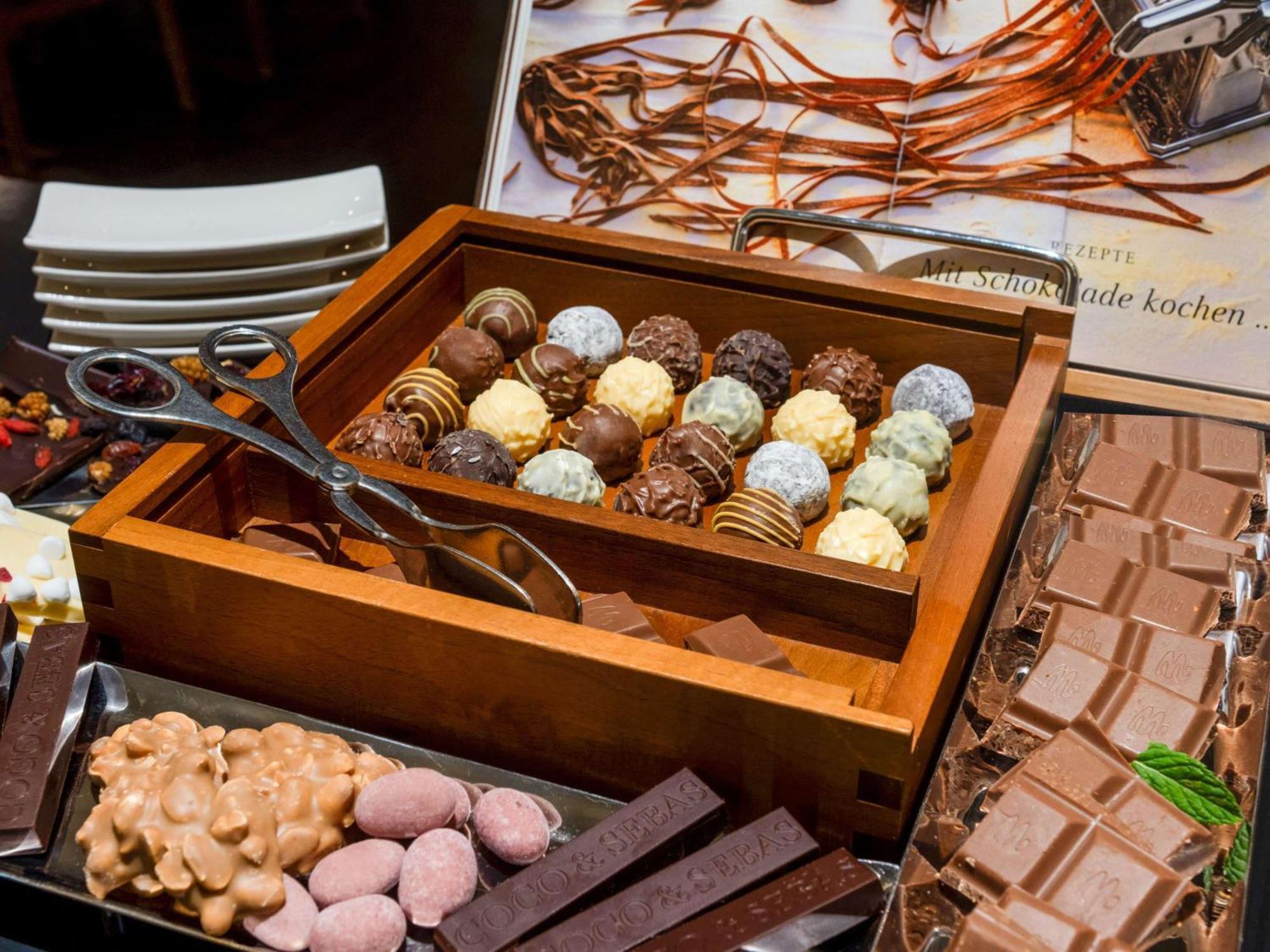 Moevenpick Hotel Nuernberg Airport Ngoại thất bức ảnh