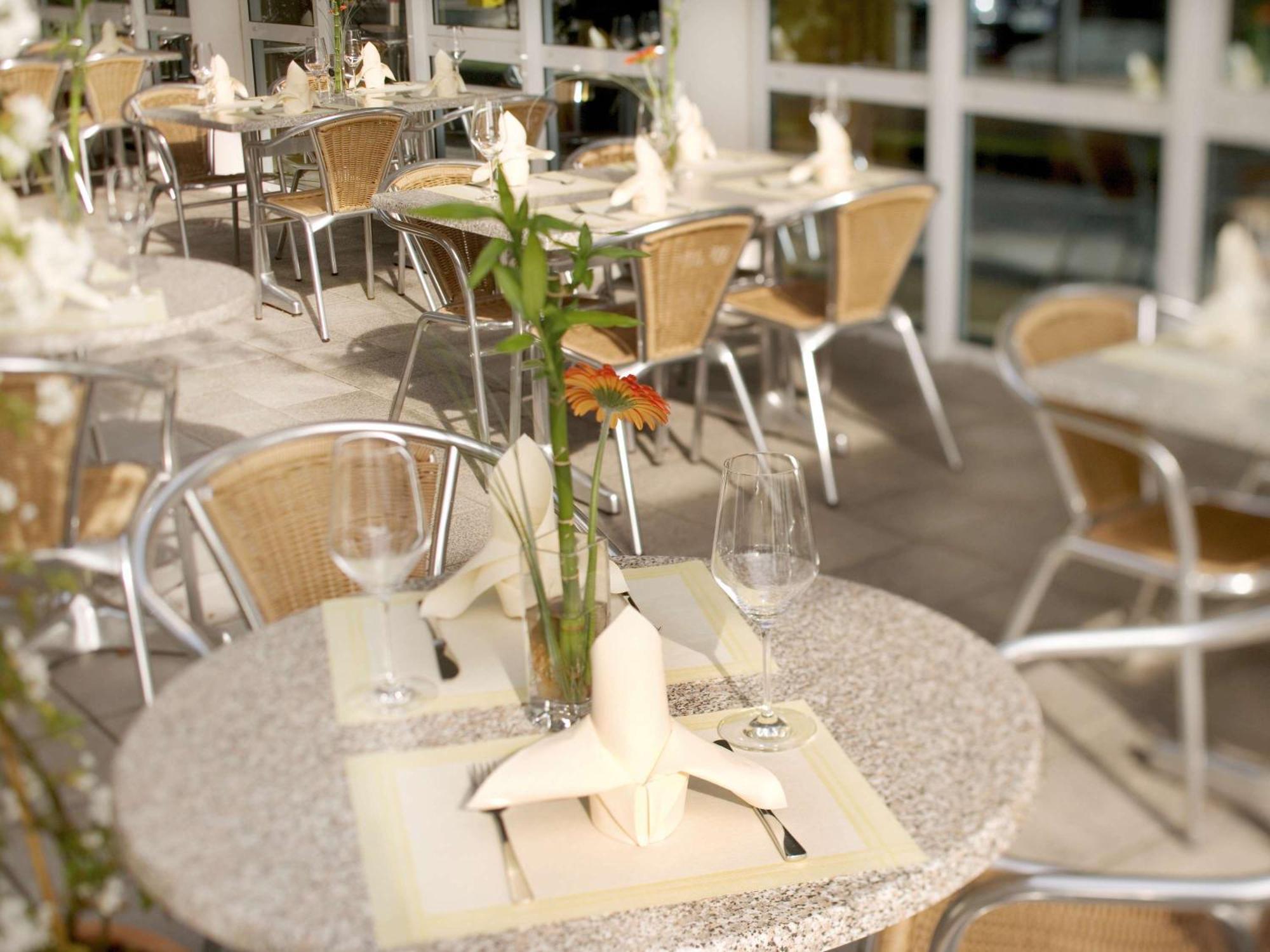 Moevenpick Hotel Nuernberg Airport Ngoại thất bức ảnh